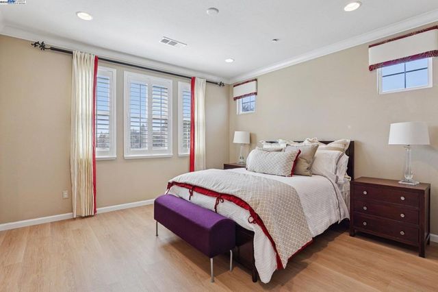 622 Moss Way, Hayward, CA 94541