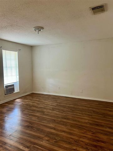 502 Saint Charles Street, League City, TX 77573