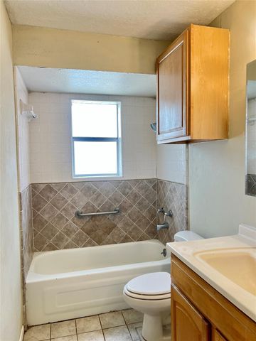 502 Saint Charles Street, League City, TX 77573
