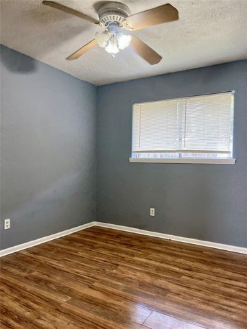 502 Saint Charles Street, League City, TX 77573