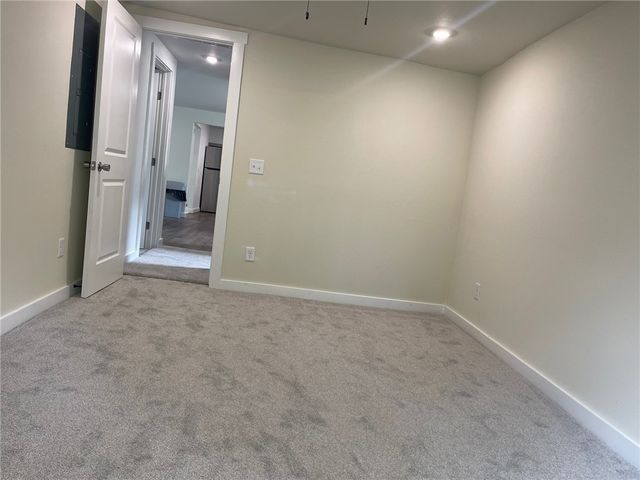 202 Parrott Drive, Huntsville, AR 72740