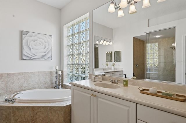 7244 ORCHID ISLAND PLACE, Bradenton, FL 34202