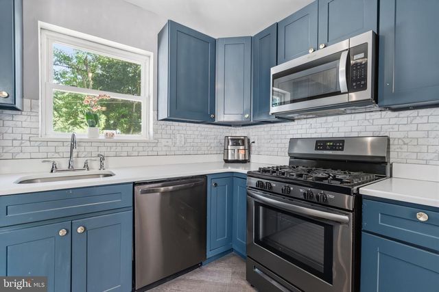 203 NEW JERSEY RD, Brooklawn, NJ 08030
