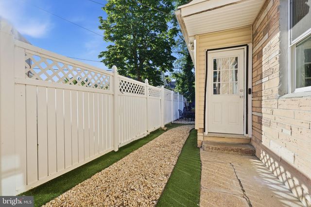 203 NEW JERSEY RD, Brooklawn, NJ 08030