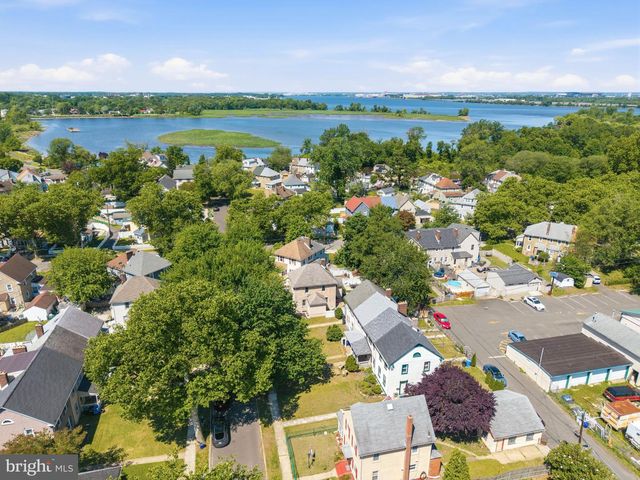 203 NEW JERSEY RD, Brooklawn, NJ 08030