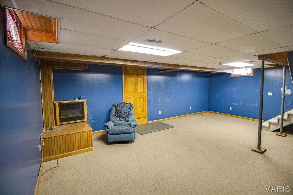 Image 49 of property listing at 332 N High Street, Carlinville, IL 62626