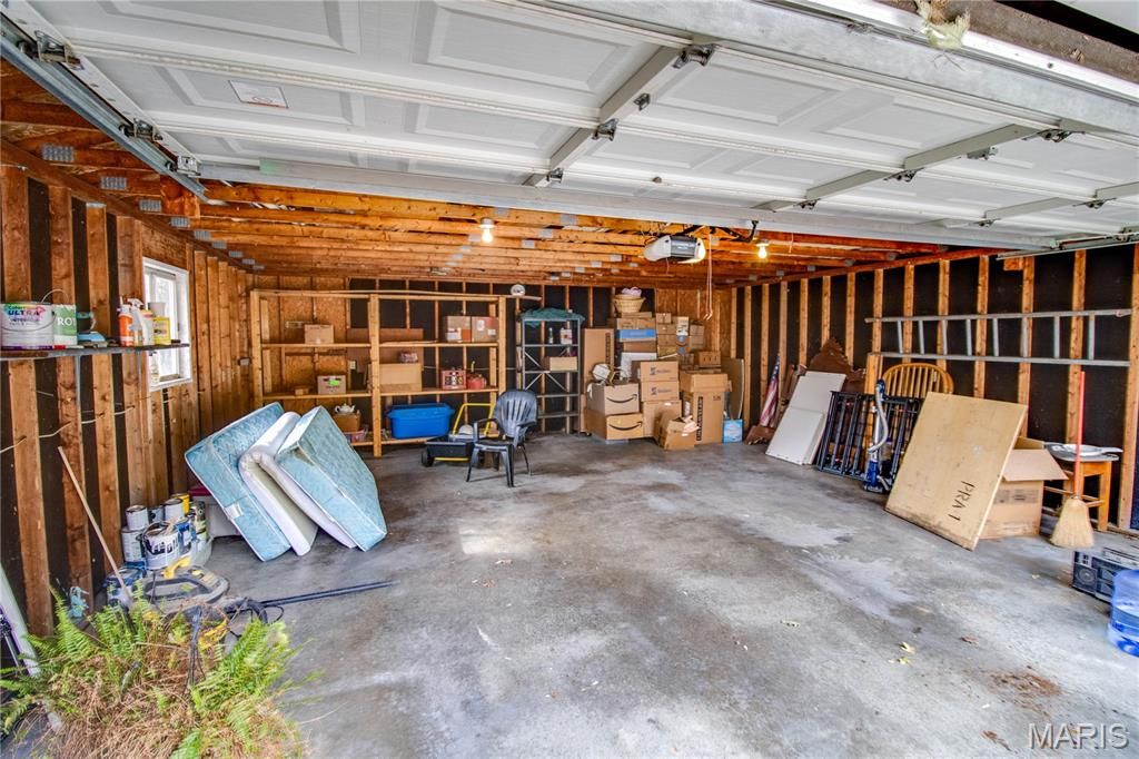 Image 58 of property listing at 332 N High Street, Carlinville, IL 62626