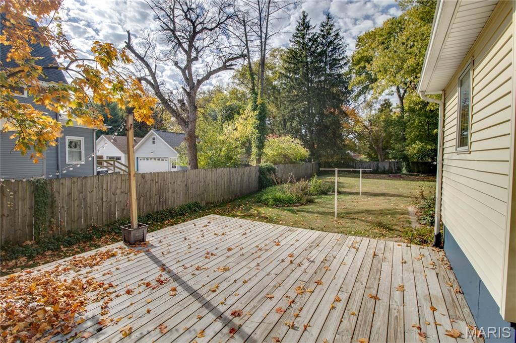 Image 62 of property listing at 332 N High Street, Carlinville, IL 62626