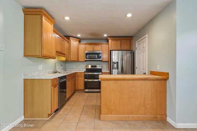 35 Grant Ct, Taylorsville, KY 40071