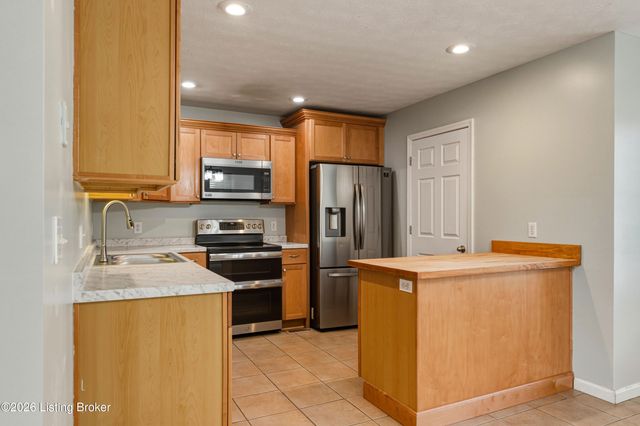 35 Grant Ct, Taylorsville, KY 40071