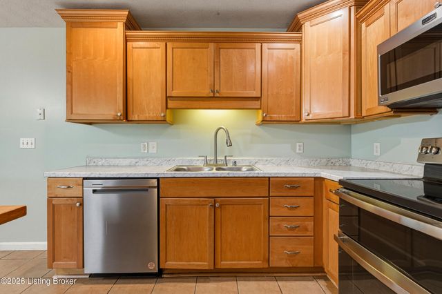 35 Grant Ct, Taylorsville, KY 40071