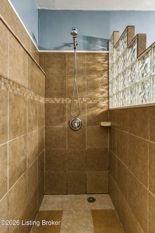 35 Grant Ct, Taylorsville, KY 40071