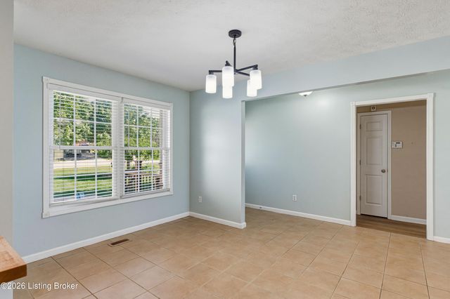 35 Grant Ct, Taylorsville, KY 40071