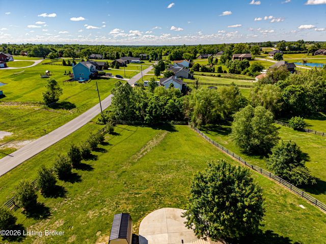 35 Grant Ct, Taylorsville, KY 40071
