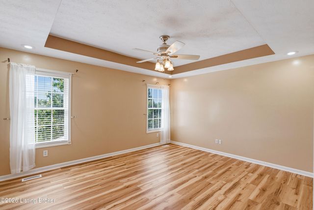 35 Grant Ct, Taylorsville, KY 40071