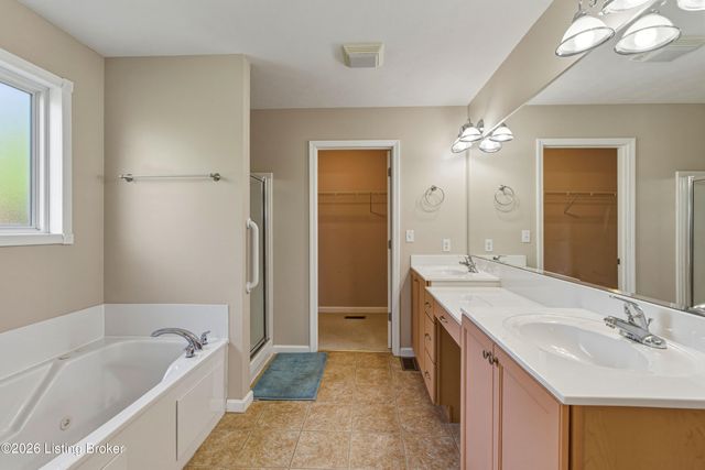 35 Grant Ct, Taylorsville, KY 40071