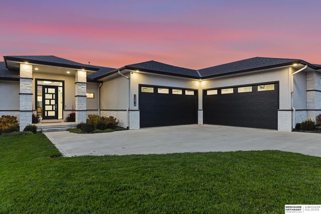 12616 N 178th Circle, Bennington, NE 68007