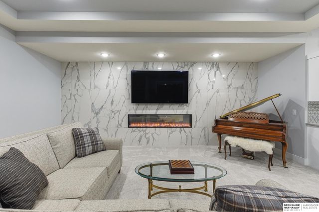 12616 N 178th Circle, Bennington, NE 68007