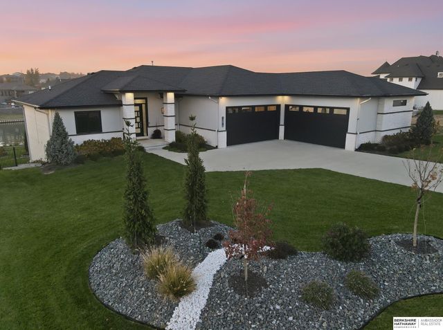 12616 N 178th Circle, Bennington, NE 68007