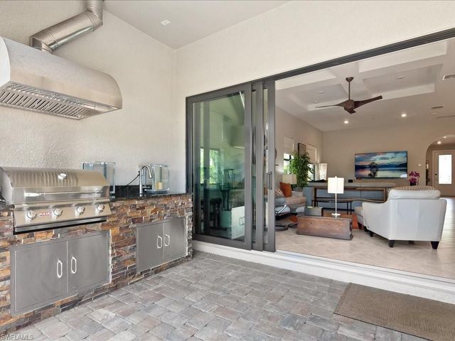 7225 Wilton DR, Naples, FL 34109