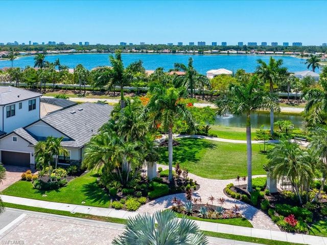 7225 Wilton DR, Naples, FL 34109