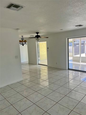 39 FOREST HILL COURT, Avon Park, FL 33825