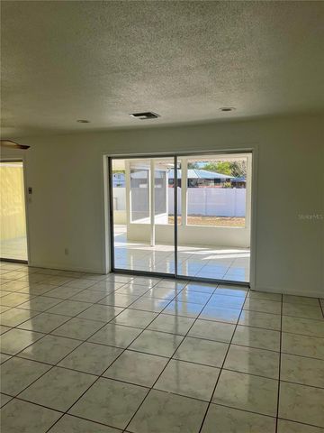 39 FOREST HILL COURT, Avon Park, FL 33825