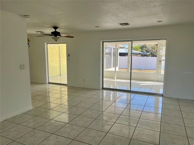 39 FOREST HILL COURT, Avon Park, FL 33825