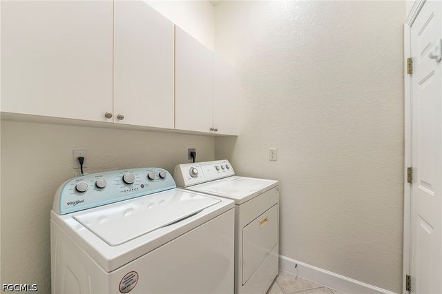 8916 Dartmoor WAY, Fort Myers, FL 33908