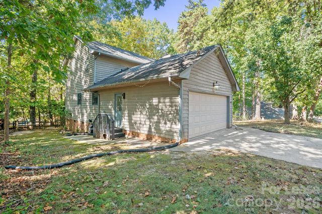 16003 Molokai Drive, Tega Cay, SC 29708