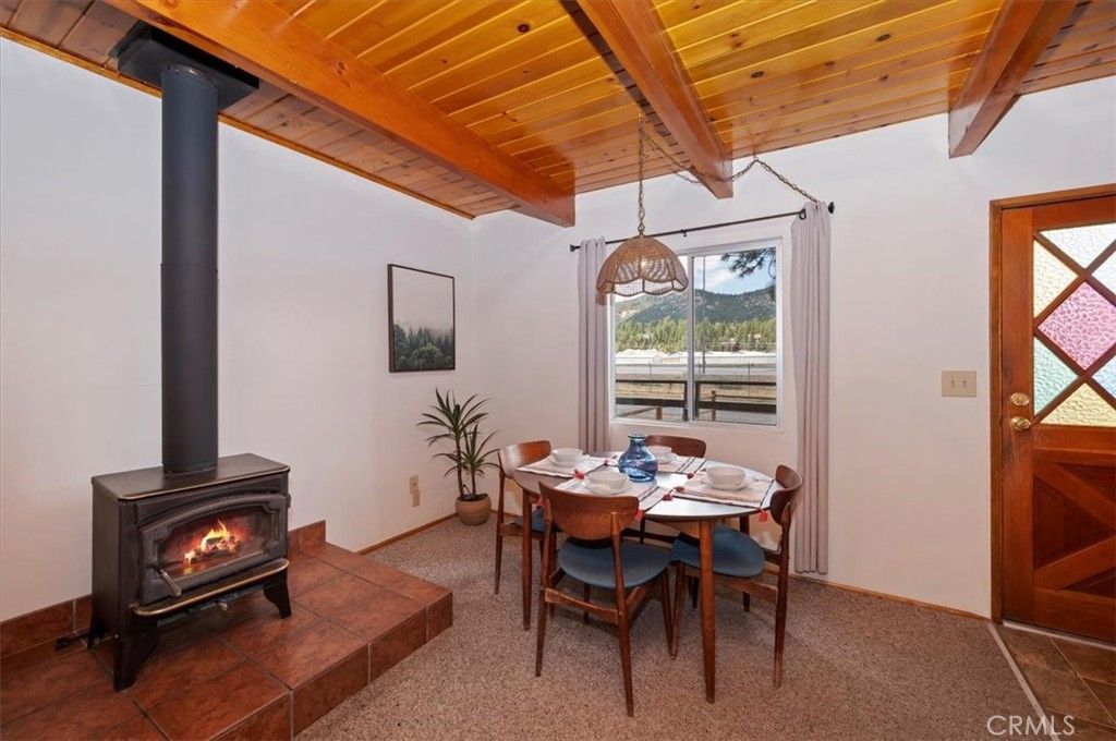 Image 10 of property listing at 710 W Fairway, Big Bear City, CA 92314