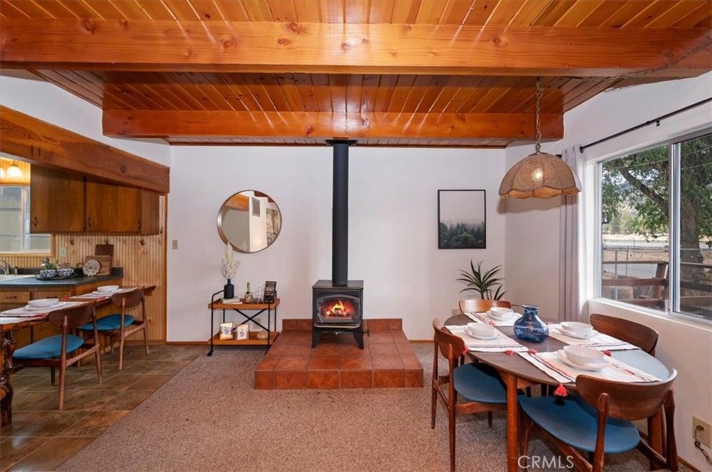 Image 11 of property listing at 710 W Fairway, Big Bear City, CA 92314