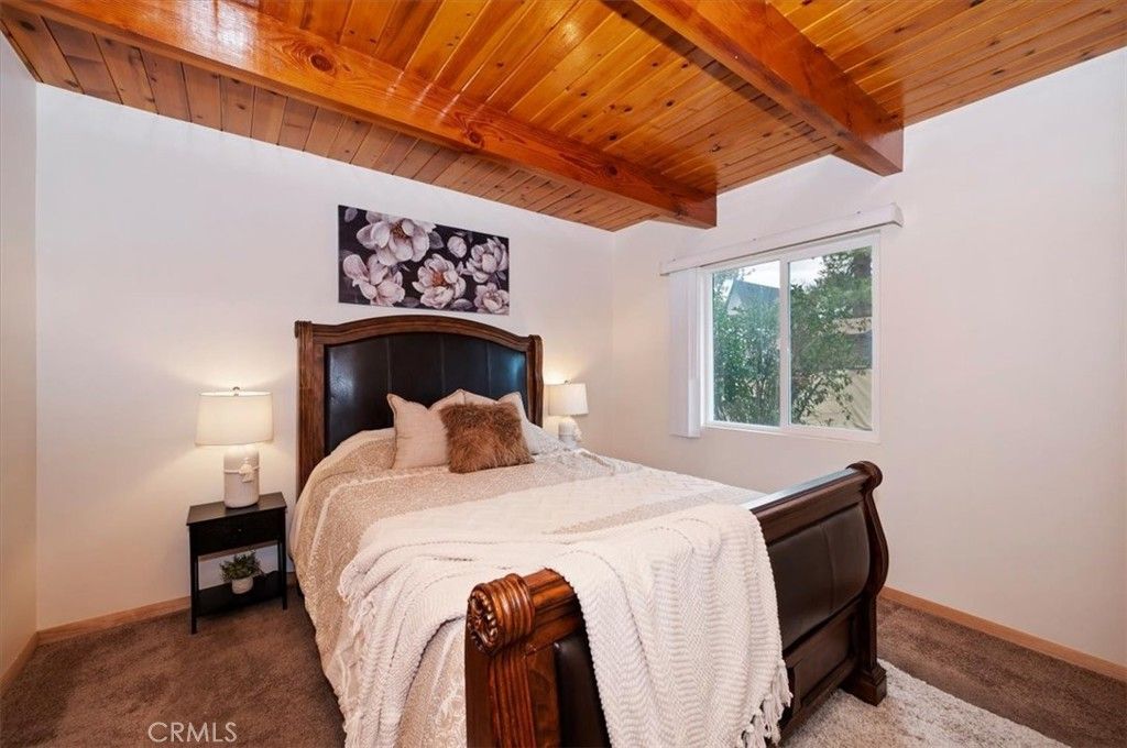 Image 18 of property listing at 710 W Fairway, Big Bear City, CA 92314
