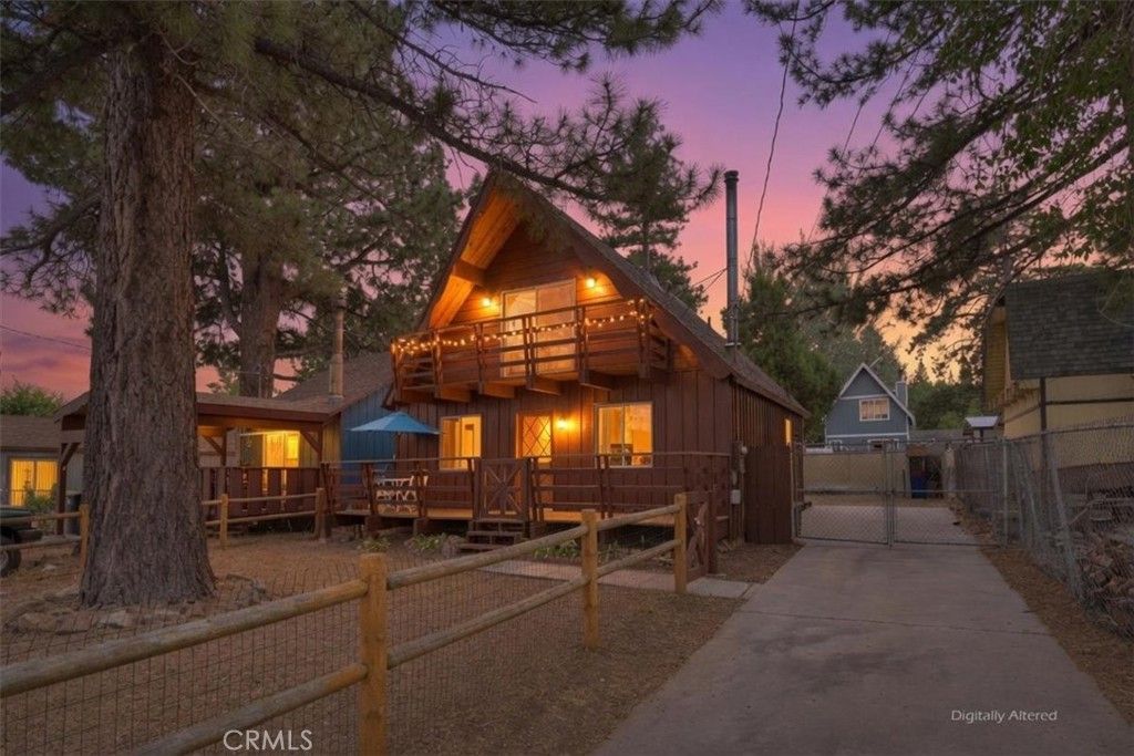 Image 3 of property listing at 710 W Fairway, Big Bear City, CA 92314