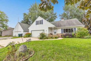 127 W CAPITOL DRIVE, Appleton, WI 54911