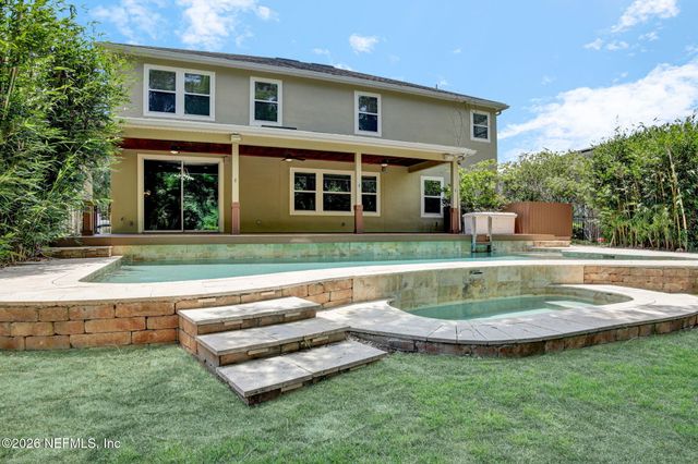 218 CARRIER Drive, Ponte Vedra, FL 32081