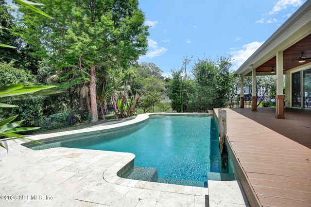 218 CARRIER Drive, Ponte Vedra, FL 32081