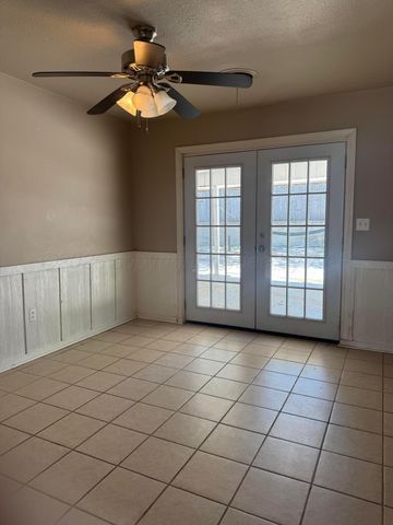 29 Southridge Drive, Canyon, TX 79015
