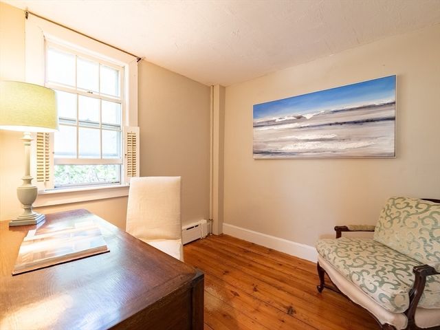 667 Union St, Duxbury, MA 02332