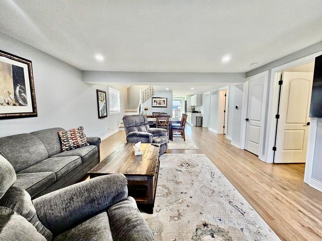 1982 S Benton Center Road, Benton Twp, MI 49022