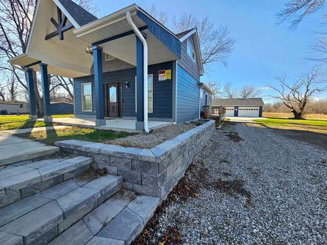 1982 S Benton Center Road, Benton Twp, MI 49022