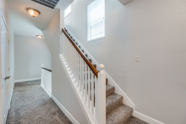 909 City Side Lane, Dallas, TX 75201