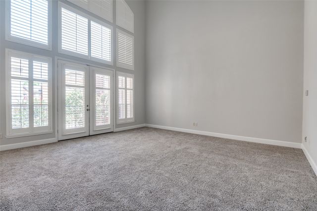 909 City Side Lane, Dallas, TX 75201