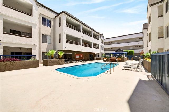 300 N El Molino 316, Pasadena, CA 91101