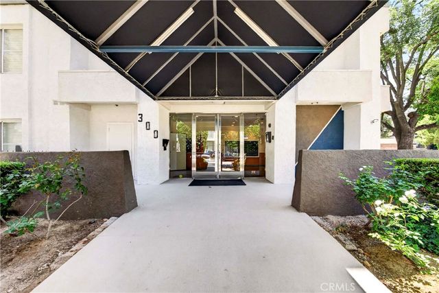 300 N El Molino 316, Pasadena, CA 91101