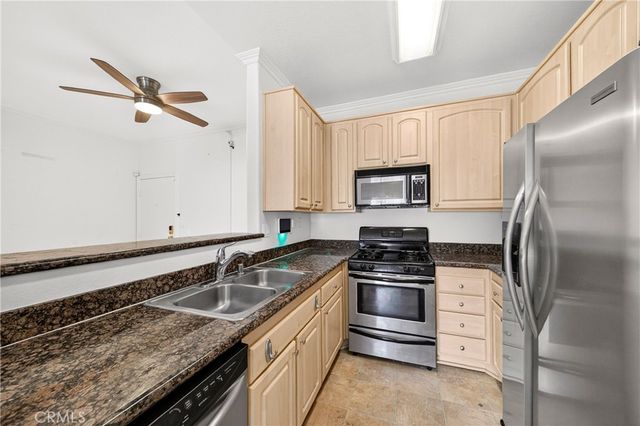 300 N El Molino 316, Pasadena, CA 91101