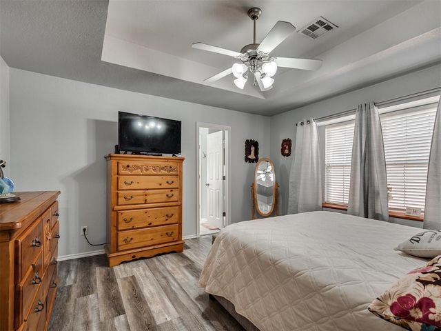 21919 Pleasant Ridge Road, Edmond, OK 73012