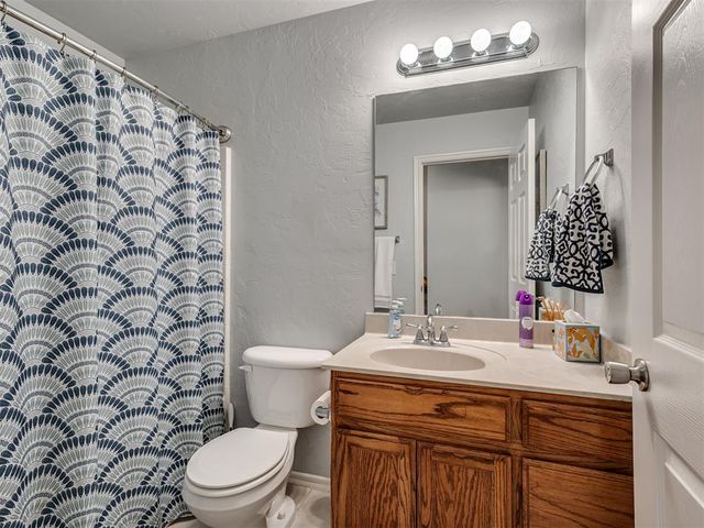 21919 Pleasant Ridge Road, Edmond, OK 73012