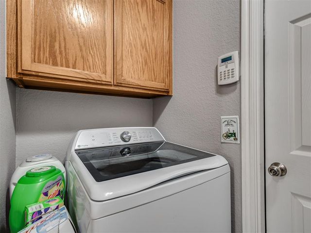 21919 Pleasant Ridge Road, Edmond, OK 73012