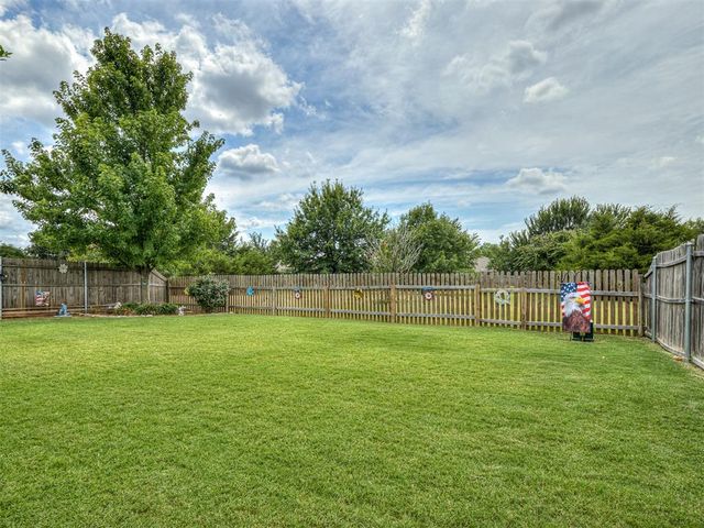 21919 Pleasant Ridge Road, Edmond, OK 73012